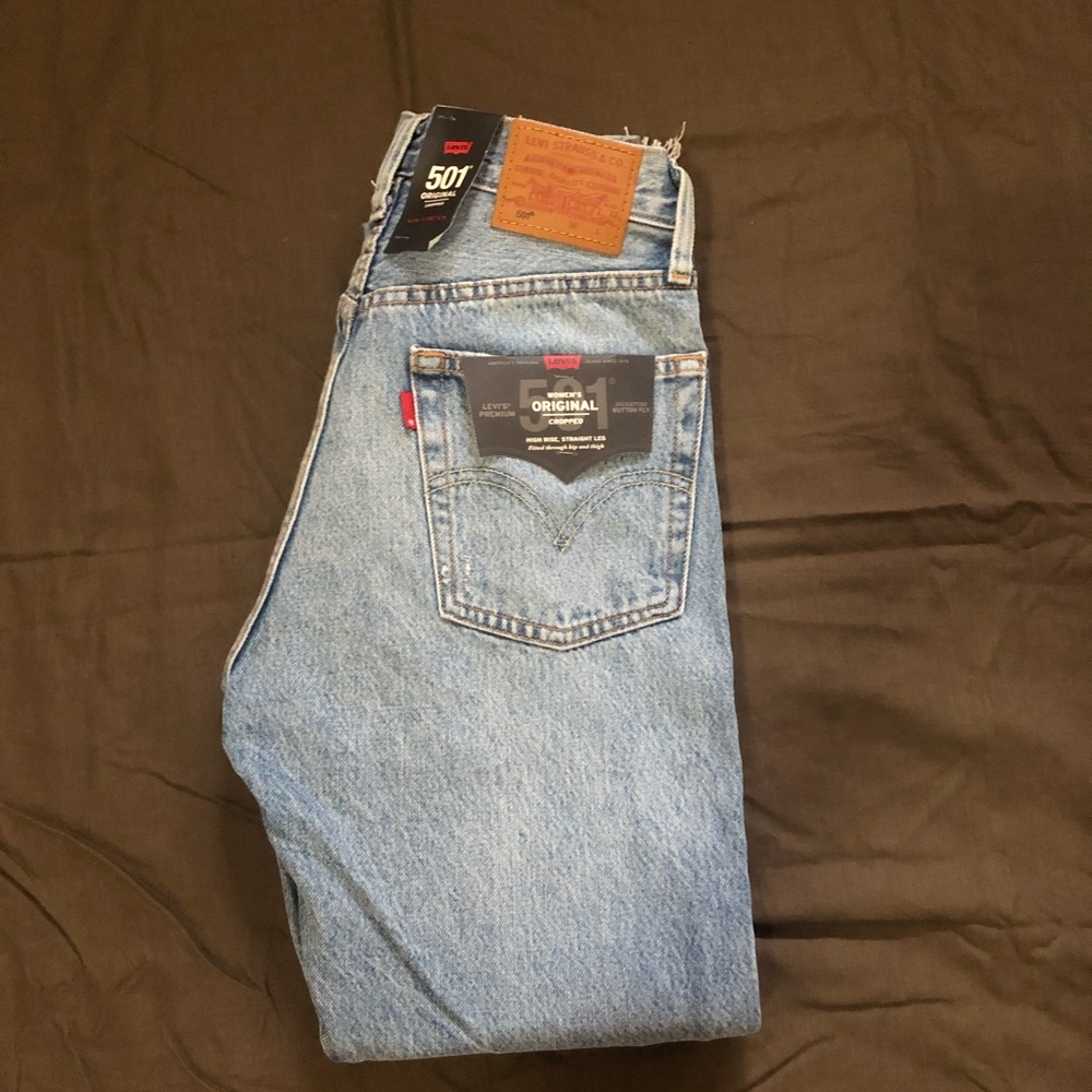 Levi’s - Picture 3 of 5